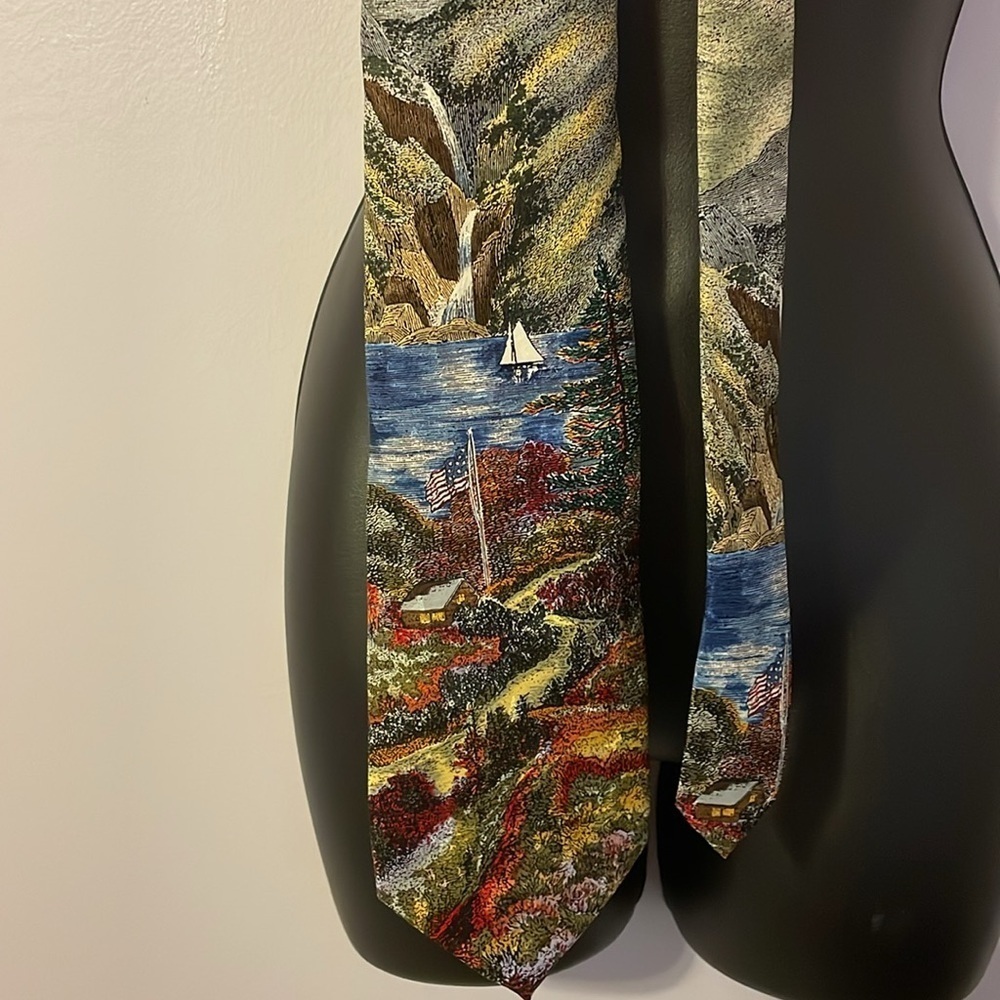 Van Heusen Americana Series Mountain Vista Circa 1936 Silk Necktie Tie